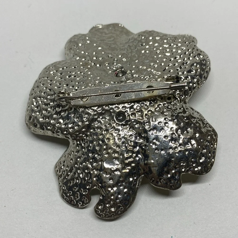 Vintage Enamel Flower Brooch​ - Picture 7 of 7